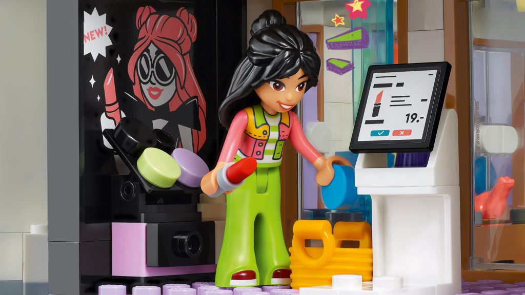 LEGO Friends 42604 Heartlake City Shopping Mall 4 1024x576