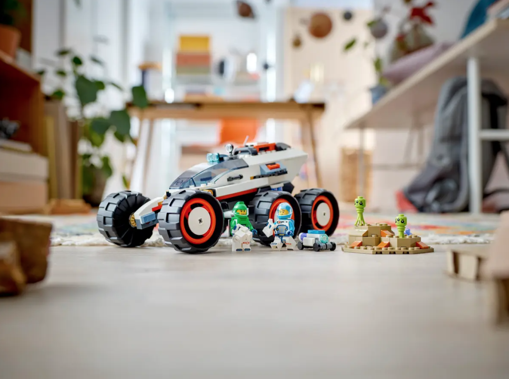 LEGO City 60431 Space Explorer Rover and Alien Life 1024x762