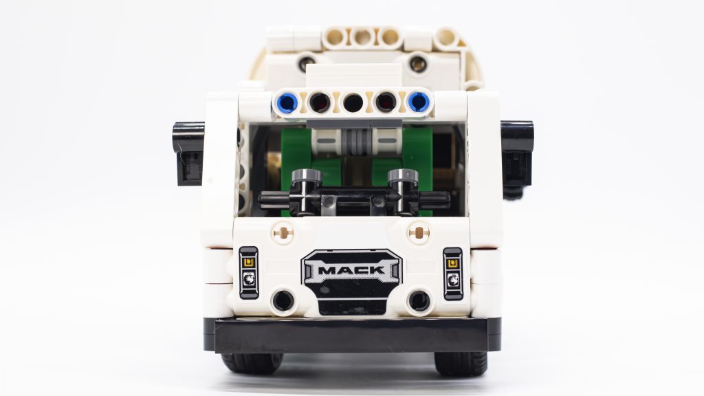 LEGO Technic 42167 Mack LR Electric Garbage Truck 4 1 1024x576
