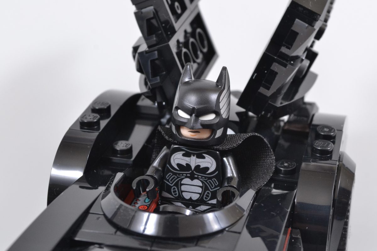 LEGO DC 65333 Batman Robin Batmobile 9 1200x800