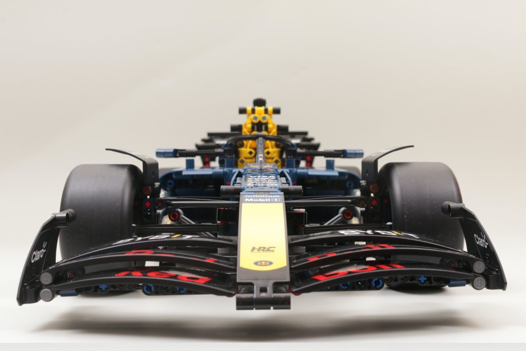 LEGO Technic 42206 Oracle Red Bull Racing RB20 F1 Car review 7 1024x683