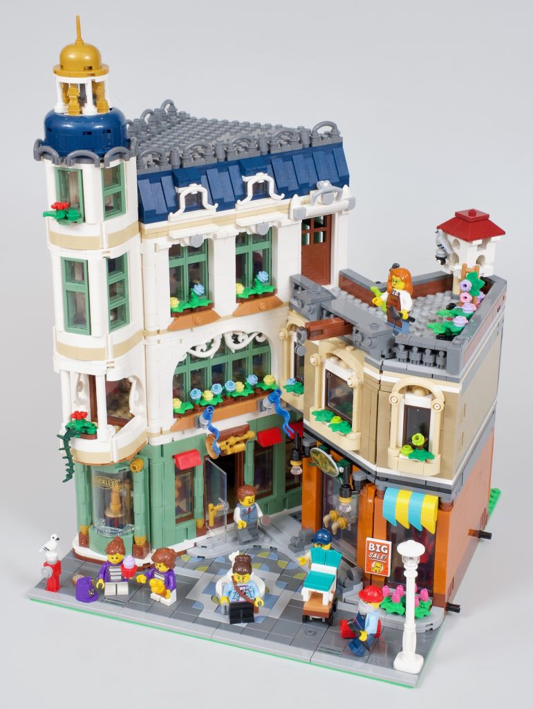 LEGO Icons 11371 Shopping Street review 15 771x1024