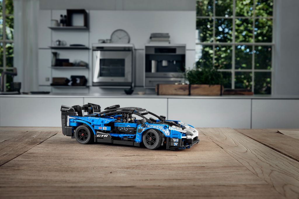 LEGO Technic 42123 McLaren Senna GTR 5