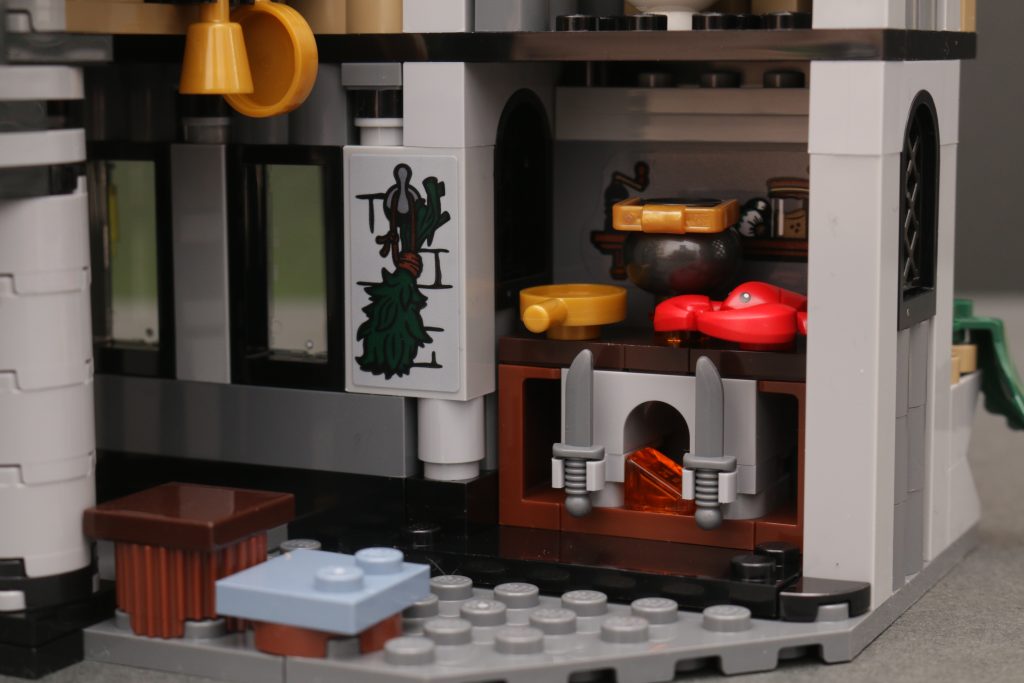 LEGO Harry Potter 76453 Malfoy Manor review 25 1024x683
