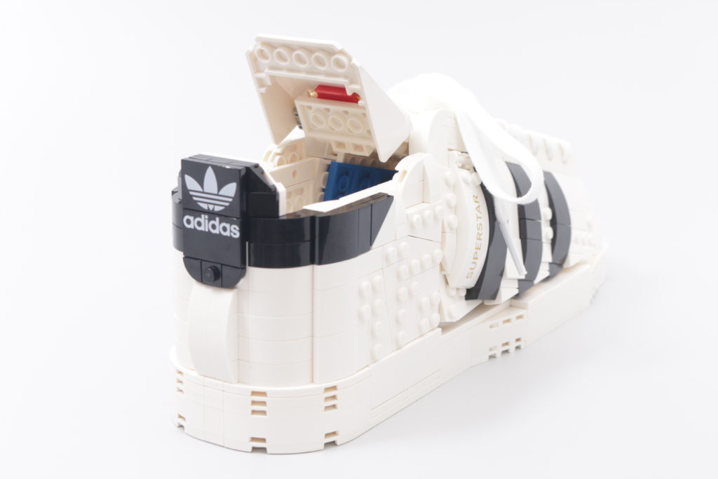LEGO Creator Expert 18 plus 10282 Adidas Superstar review 46