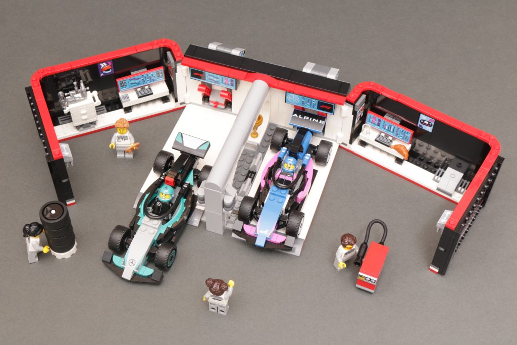 LEGO City 60444 F1 Garage Mercedes AMG Alpine Cars review 2 1024x683