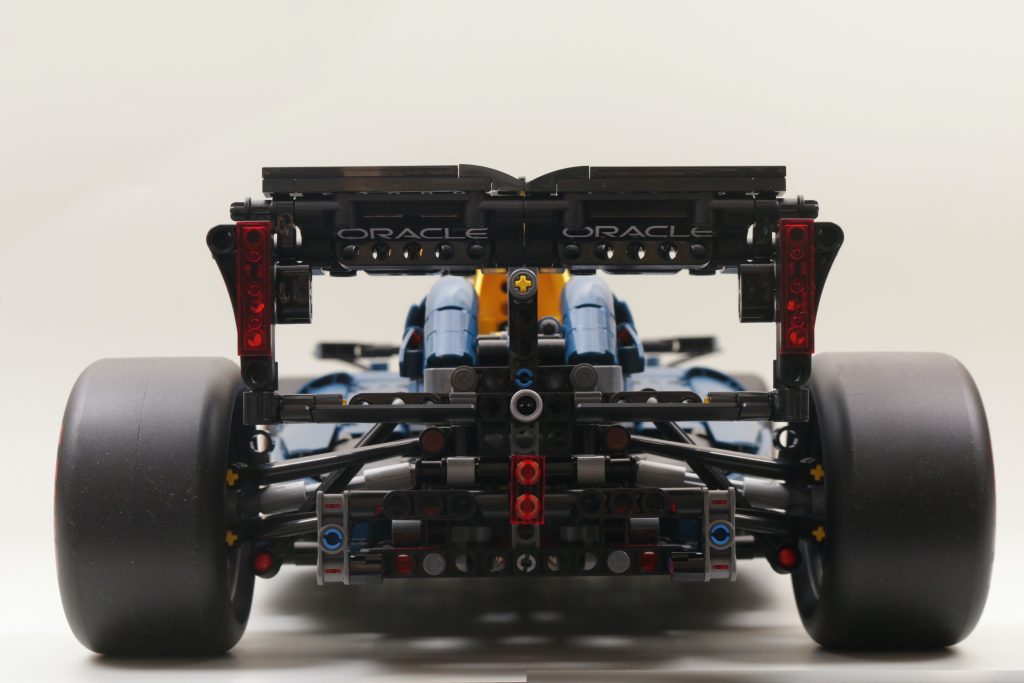 LEGO Technic 42206 Oracle Red Bull Racing RB20 F1 Car review 8 1024x683