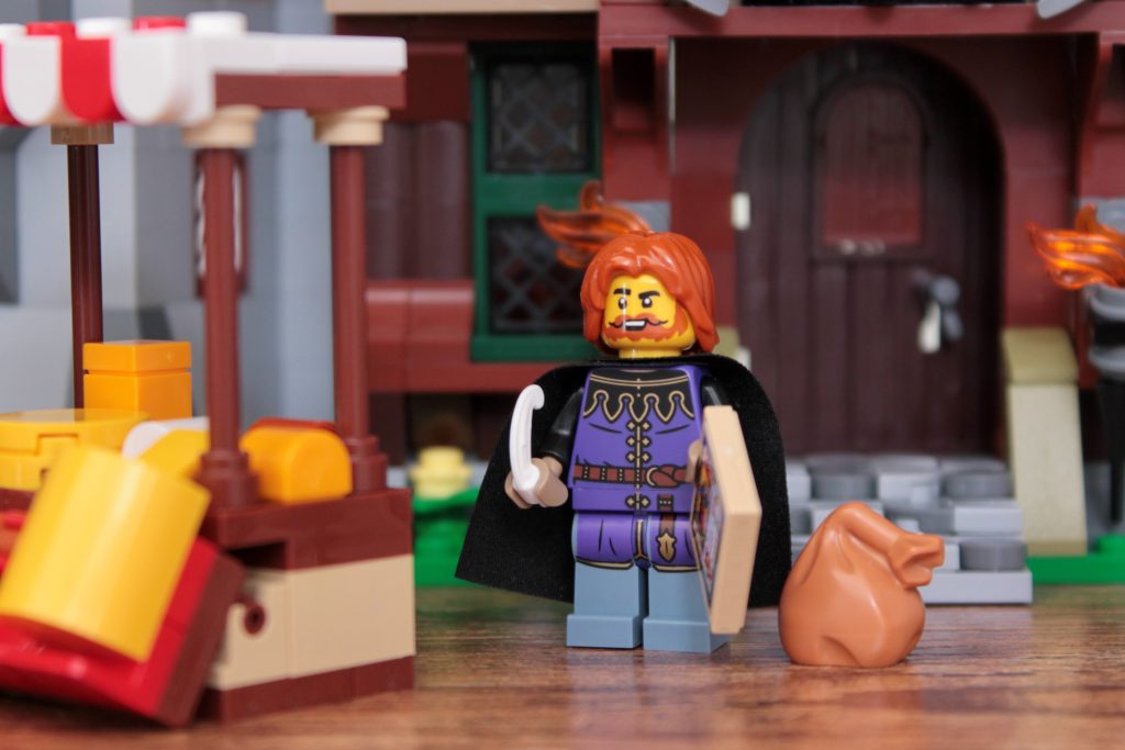 LEGO Icons 10332 Medieval Town Square review 90 1024x683