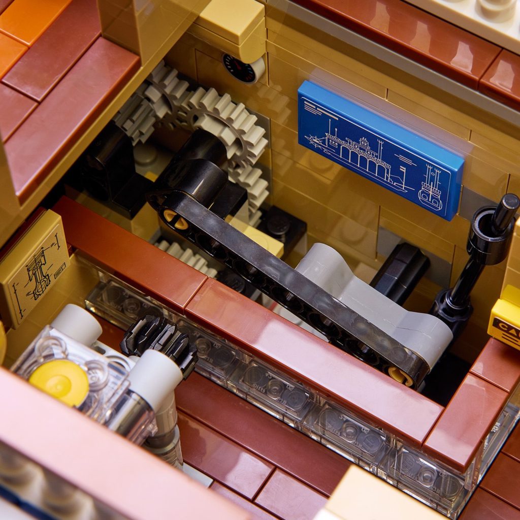 LEGO Ideas 21356 River Steamboat lifestyle 2 1024x1024