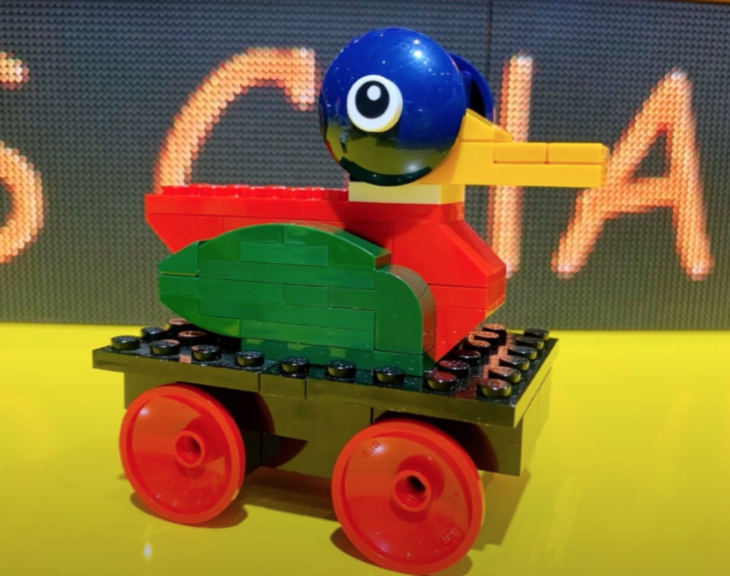 LEGO The Wooden Duck mini build 1 1024x808