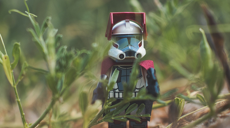 Brick Pic of the Day: Lone Clone