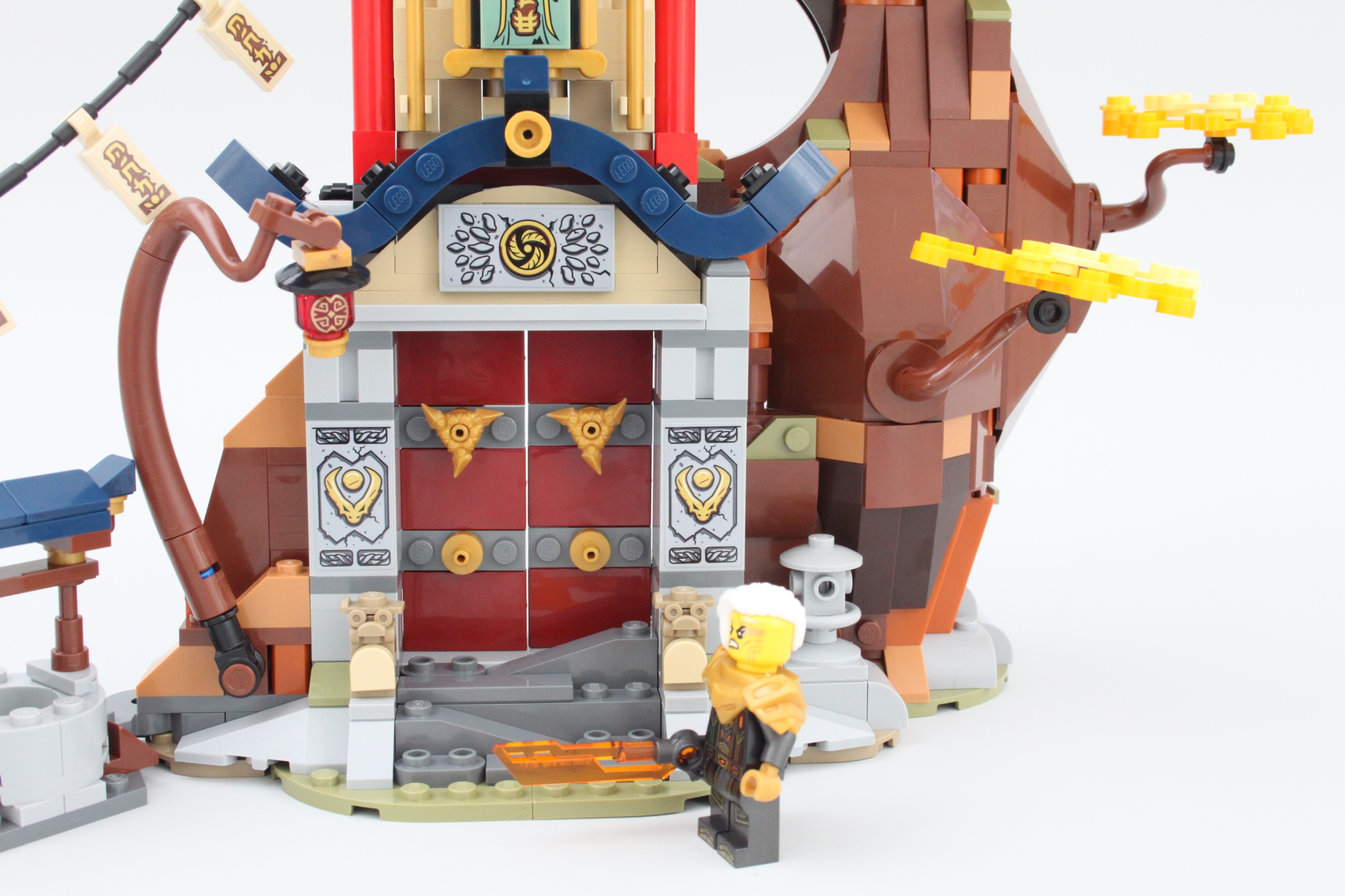 LEGO NINJAGO 71795 Temple of the Dragon Energy Cores review 21 scaled