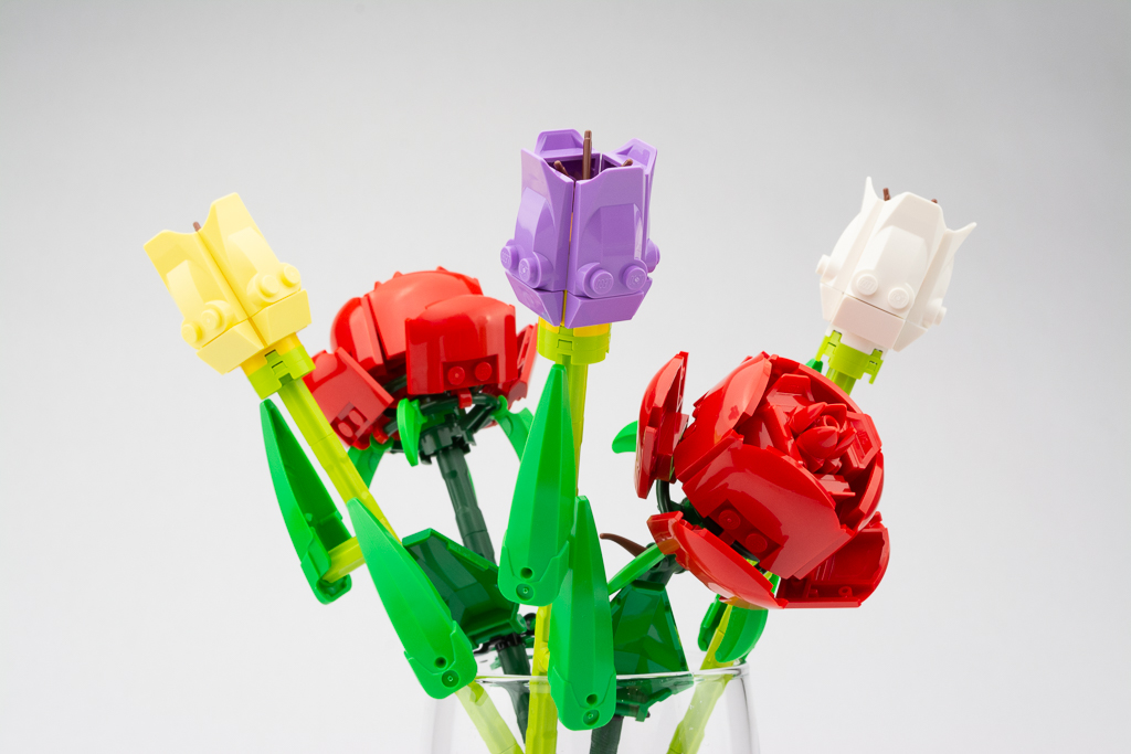 LEGO Review Roses 10