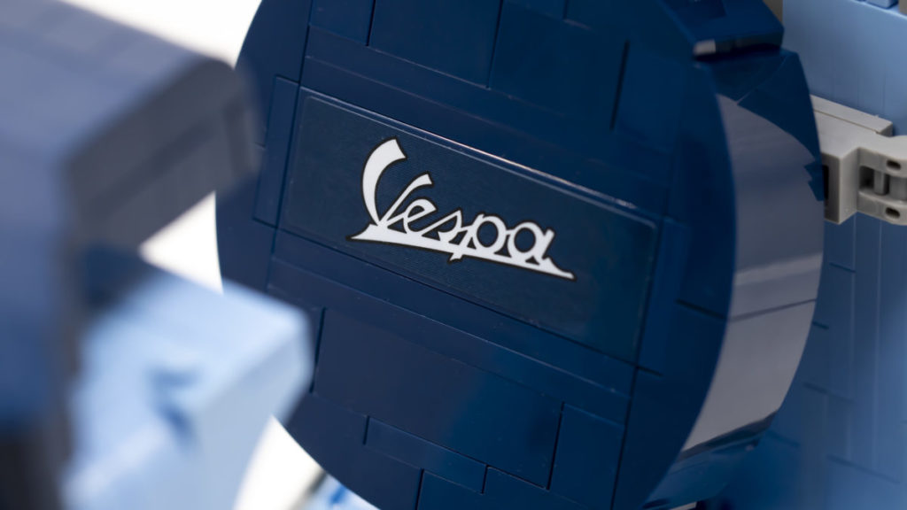 LEGO Creator 10298 Vespa 125 36 1024x576