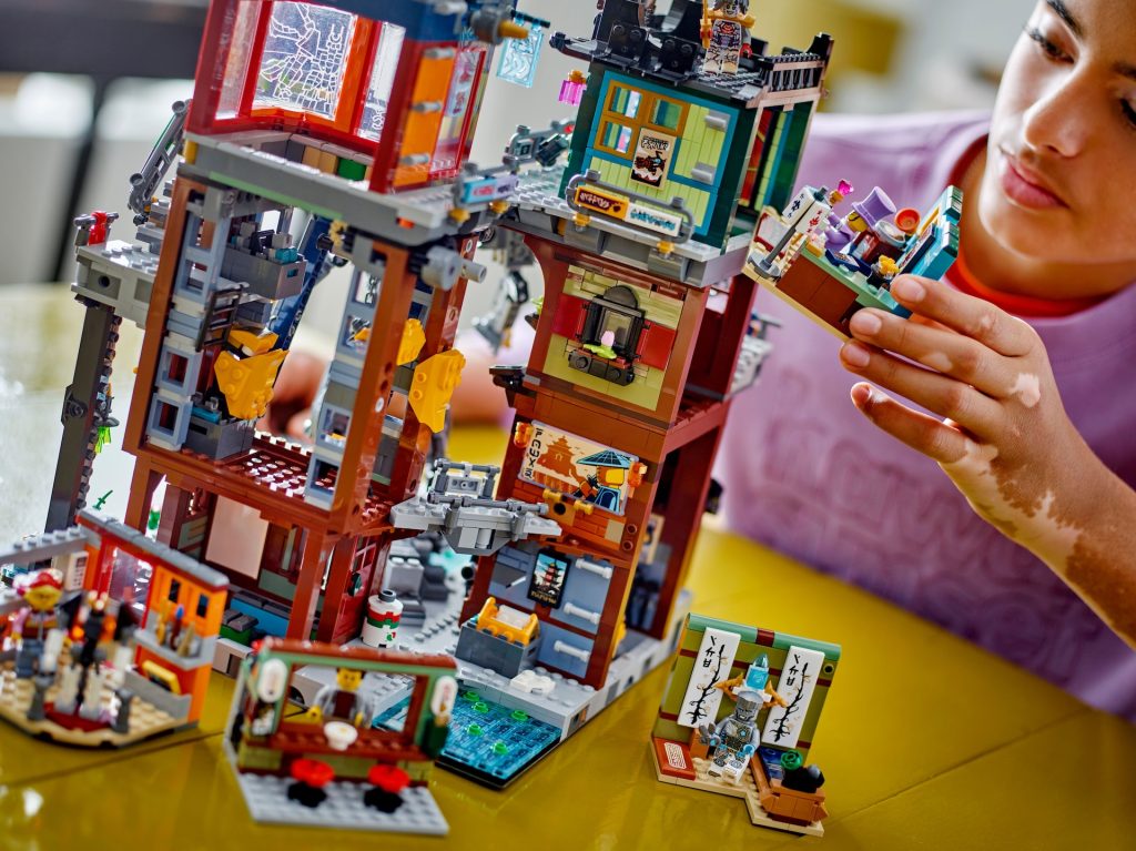 LEGO NINJAGO 71837 NINJAGO City Workshops 40 1024x767