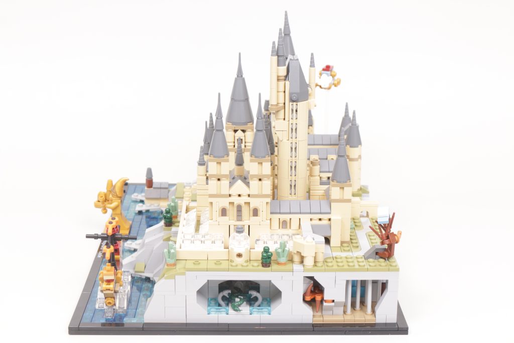 LEGO Harry Potter 76419 Hogwarts Castle and Grounds review 4 1024x683