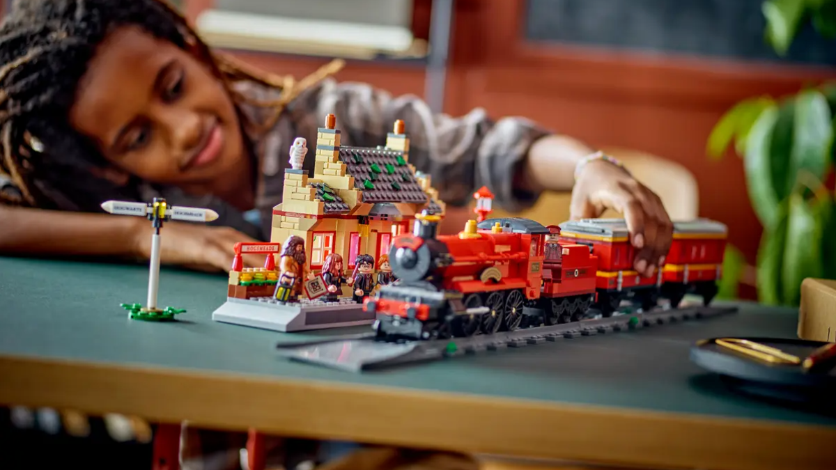 LEGO Harry Potter designer explains changes to new Hogwarts Express