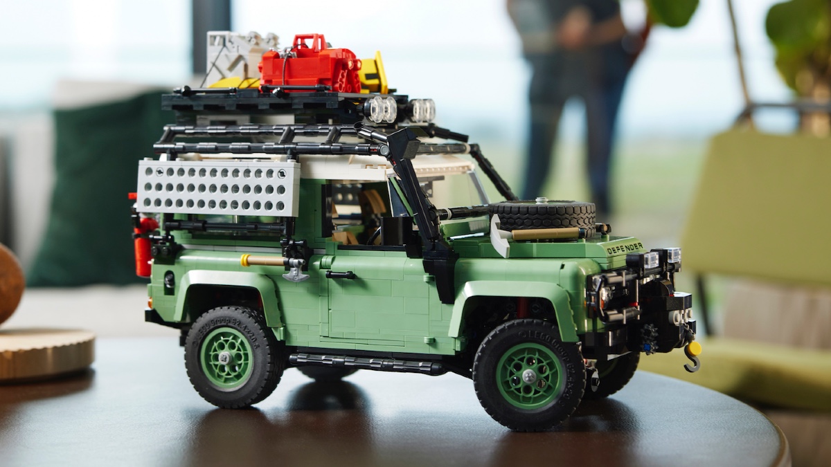 LEGO Icons 10317 Land Rover Classic Defender 90 reviews question accessories