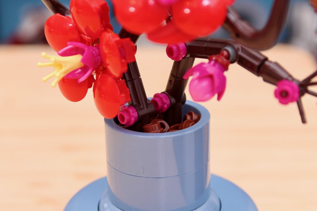LEGO Botanicals 10368 Chrysanthemum 10369 Plum Blossom critique 6 1024x683