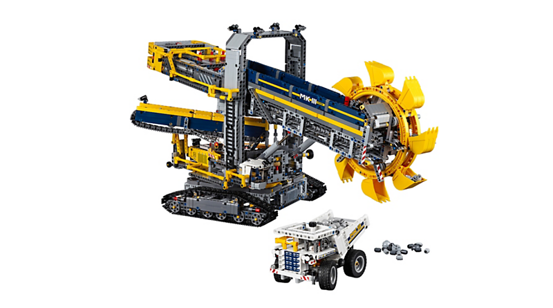 LEGO Technic 42055 Bucket Wheel Excavator gets £70 Cyber Monday discount