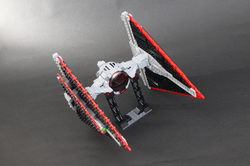 LEGO Star Wars 75272 Sith TIE Fighter review 16