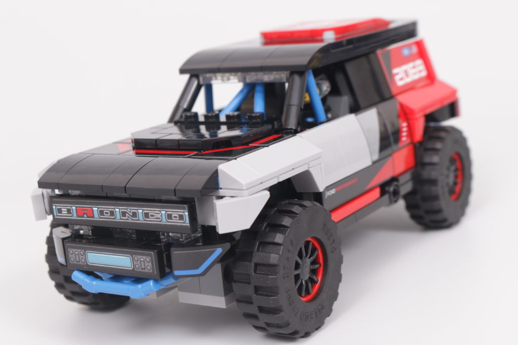 LEGO Speed Champions 76905 Ford GT Heritage Edition and Bronco R review 41