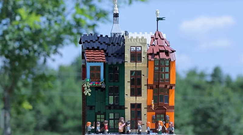 Even bigger LEGO Harry Potter Diagon Alley