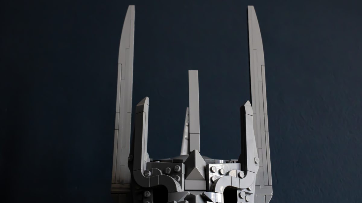 LEGO Icons Lord of the Rings 11373 Sauron 4 1200x675