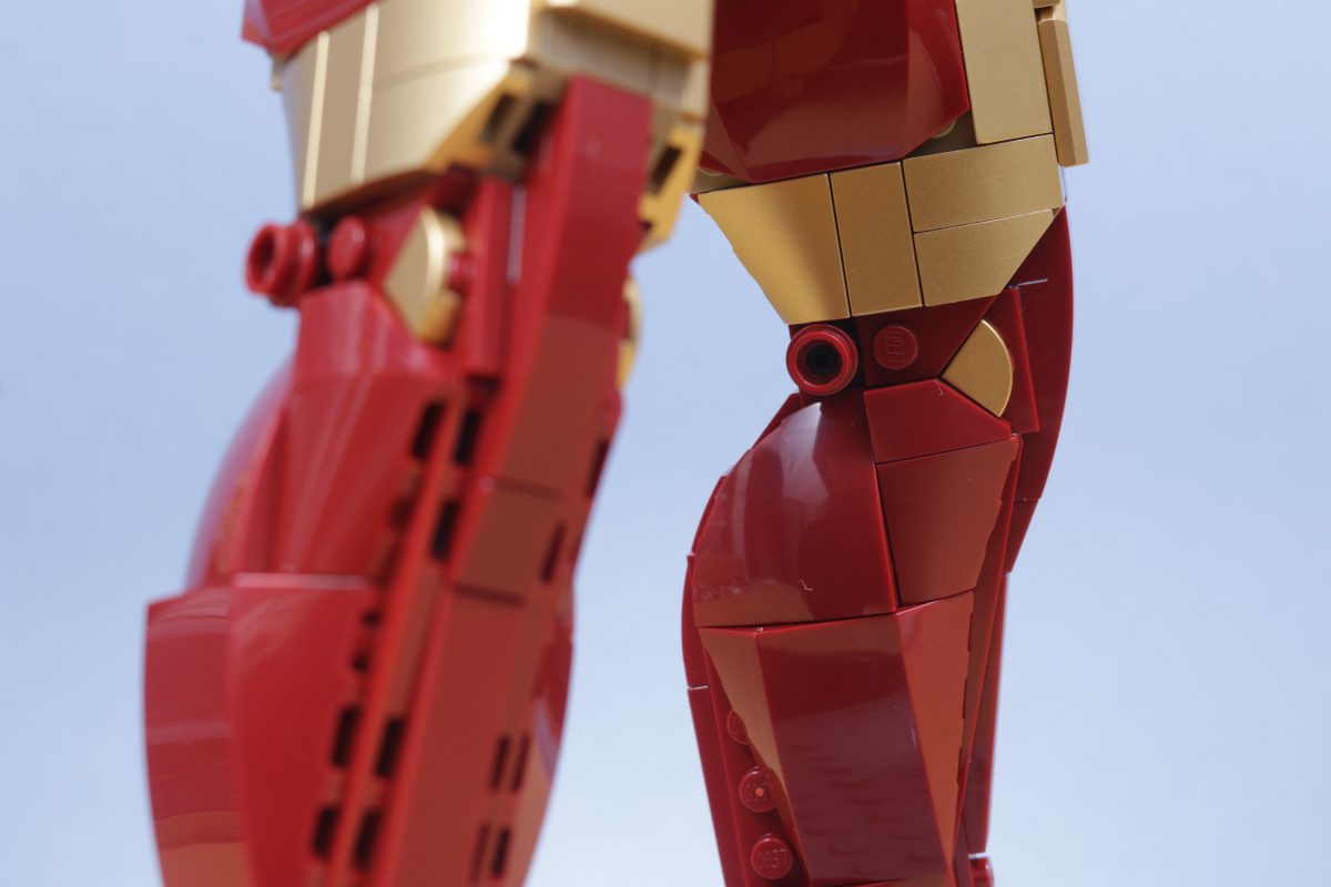 LEGO Marvel 76344 Iron Man Mark 3 Collectors Edition review 68 1200x800