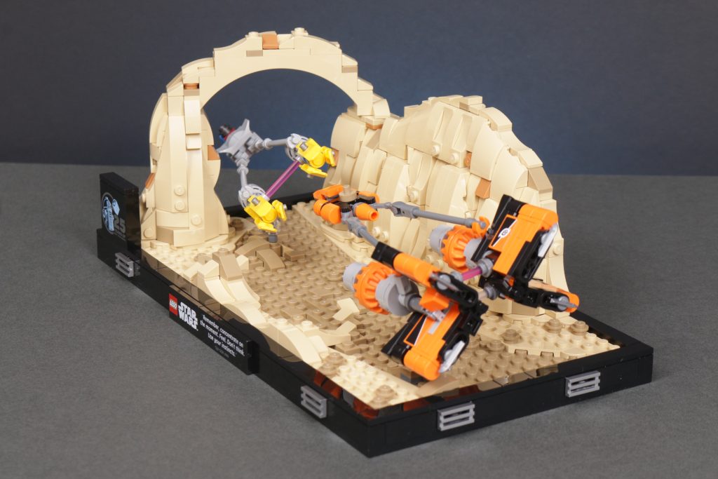 LEGO Star Wars 75380 Mos Espa Podrace Diorama review 19 1024x683