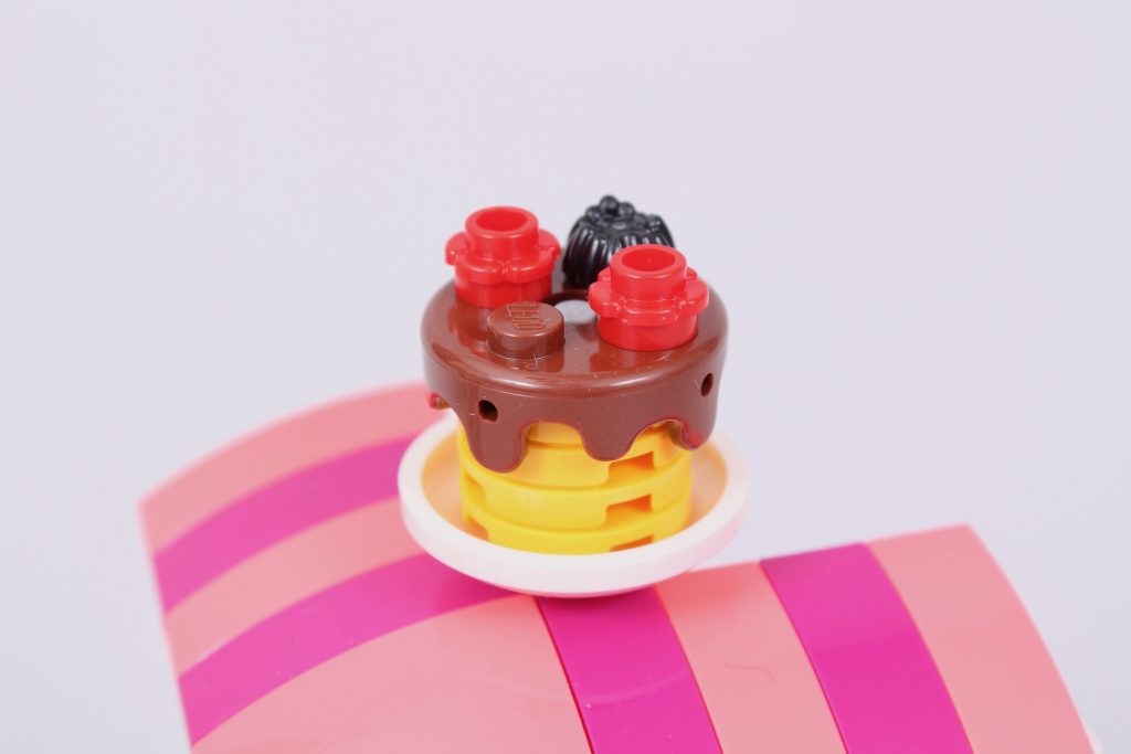 LEGO Friends 41753 Pancake Shop review 3 1024x683