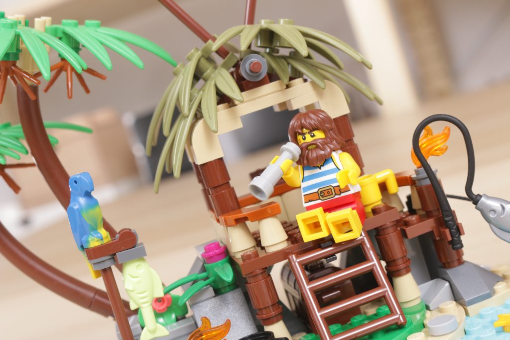 LEGO Ideas 40566 Ray the Castaway gift with purchase review 3 1024x683