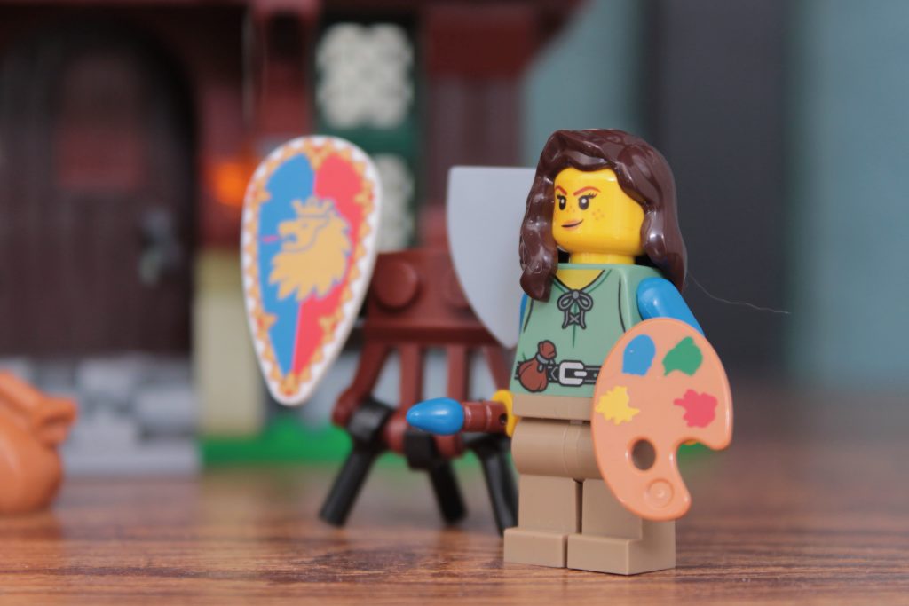LEGO Icons 10332 Medieval Town Square review 94 1024x683