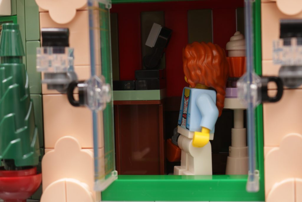 LEGO Icons 10362 French Cafe review not really for minifigures 15 1024x683