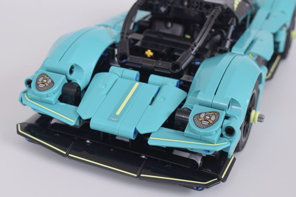 LEGO Technic 42208 Aston Martin Valkyrie review 16 1024x683