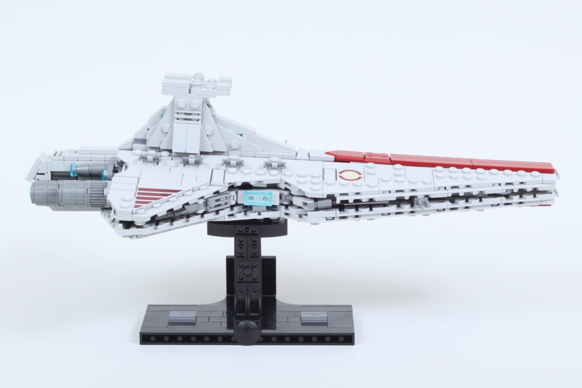 lego star wars 75441 Venator Class Attack Cruiser review 2 1200x800
