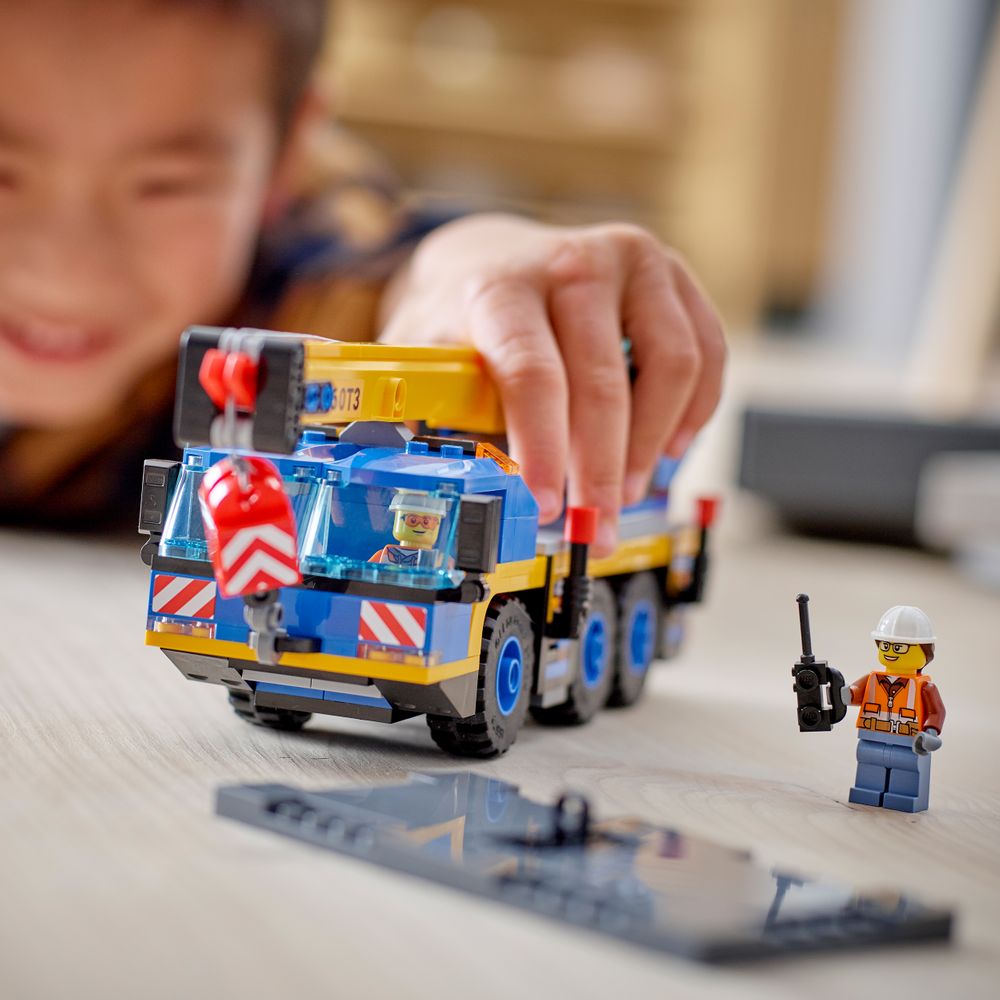 LEGO CITY 60324 Off road Crane 4