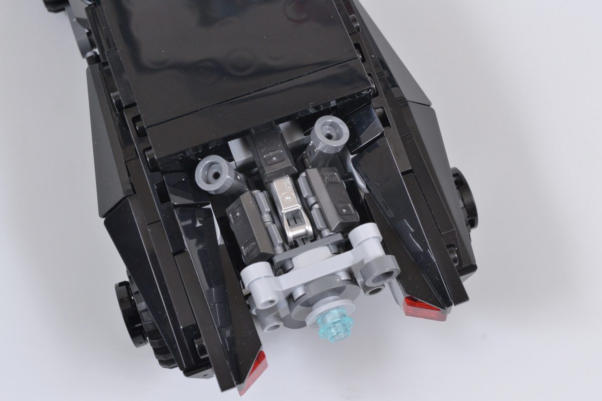 LEGO DC 76332 The Batman Batmobile 10 1200x800