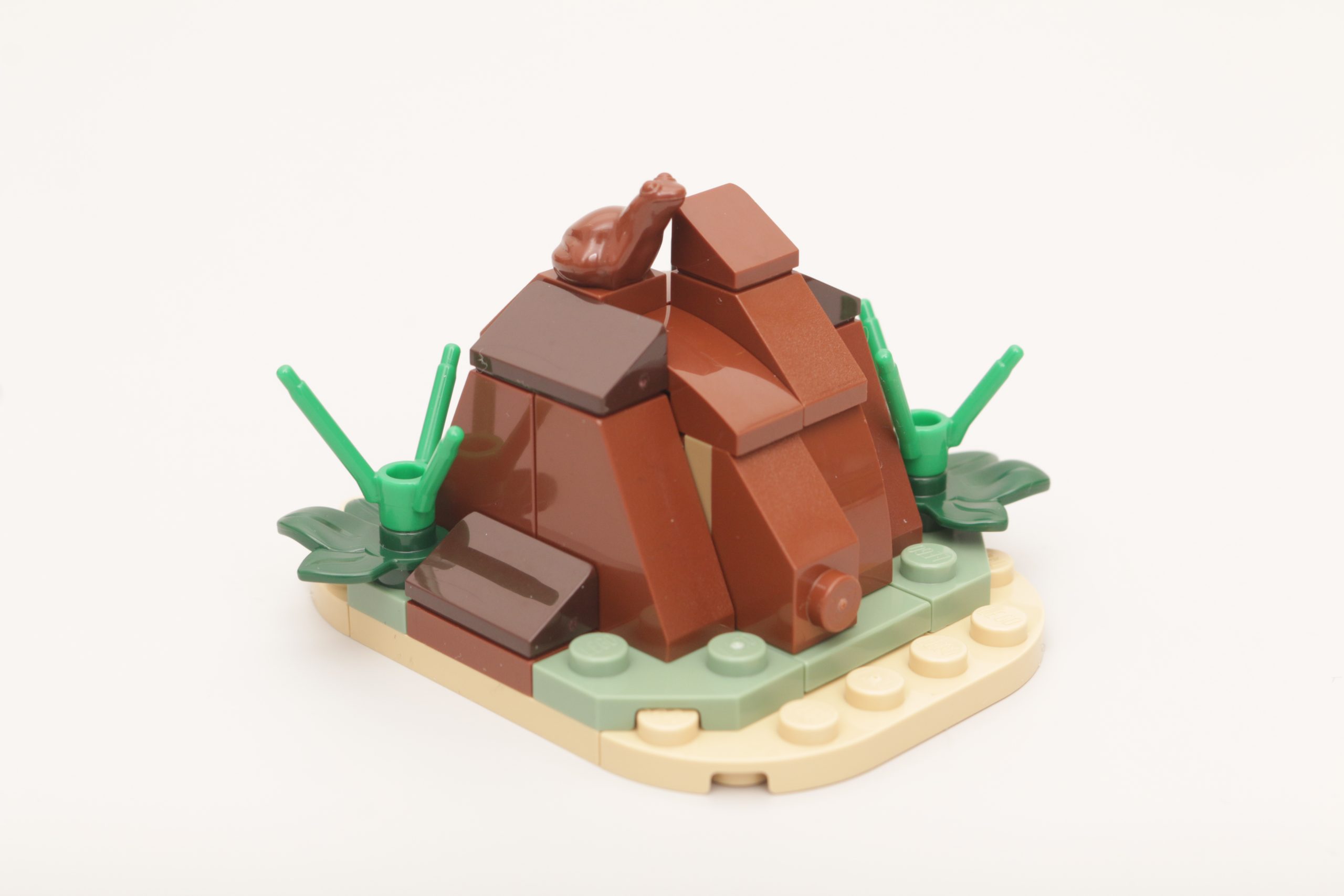 LEGO Jurassic Park 76959 Triceratops Research review 16 scaled