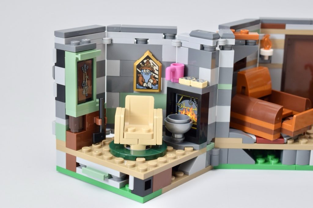 LEGO Harry Potter 76428 Hagrids Hut An Unexpected Visit review 13 1024x683