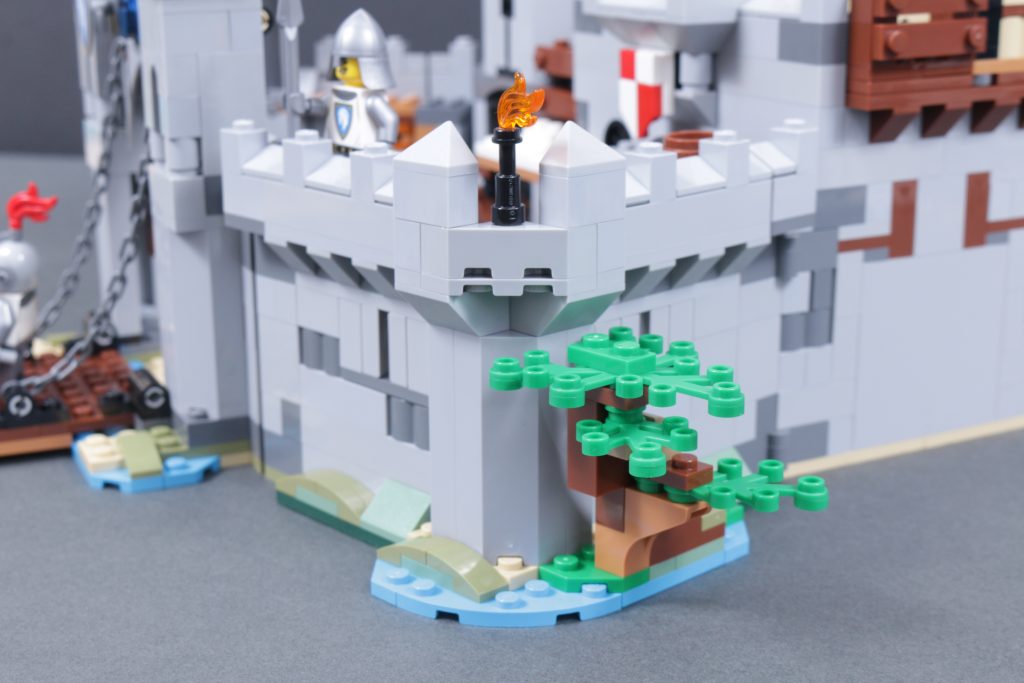 LEGO Creator 3 in 1 31168 Medieval Horse Knight Castle review 12 1024x683
