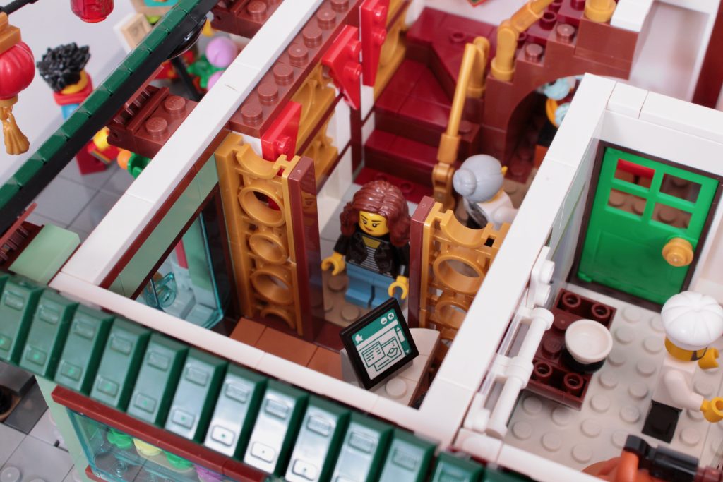 LEGO Chinese Traditional Festivals 80113 Family Reunion Celebration modular conversion 11 1024x683