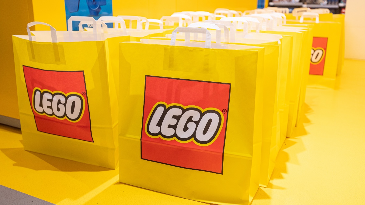 LEGO’s growth slows and profit drops in the first half of 2023