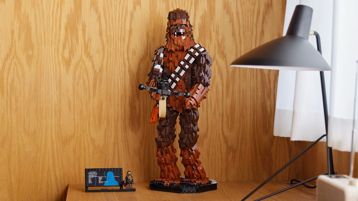 LEGO Star Wars 75371 Chewbacca teases pieces that don’t exist