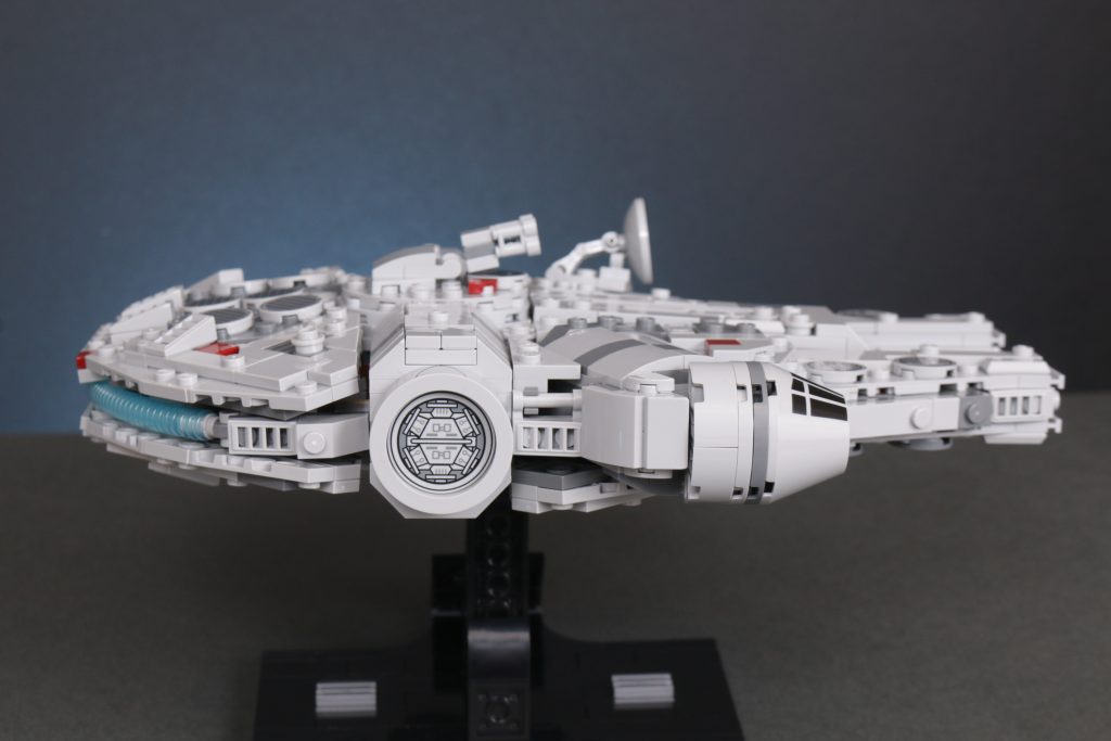 LEGO Star Wars 75375 Millennium Falcon review 9 1024x683