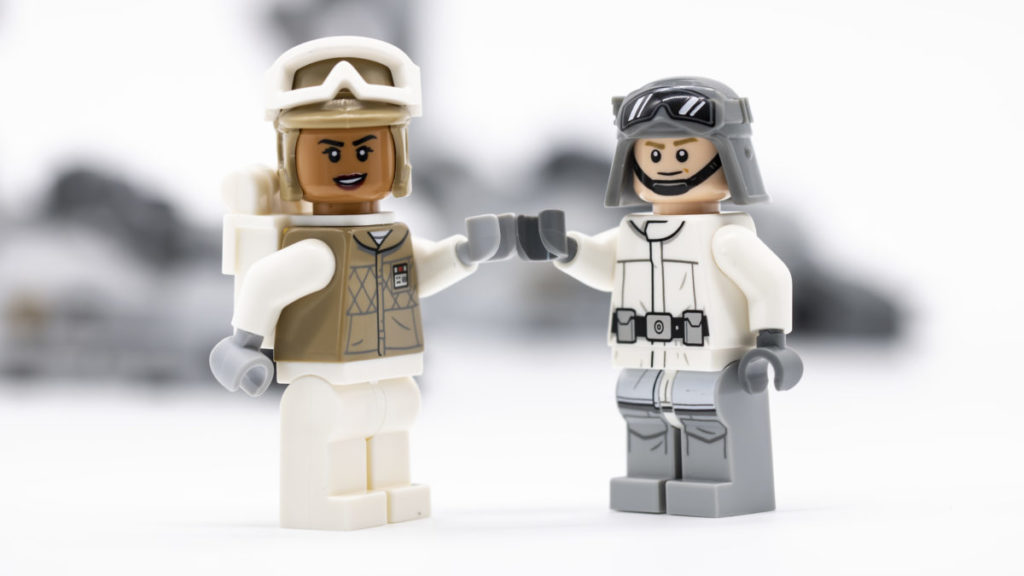 LEGO Star Wars 75322 Hoth AT ST 23 1024x576