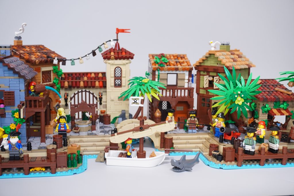 LEGO Bricklink Designer Program The Thieves of Tortuga review 07 1024x683
