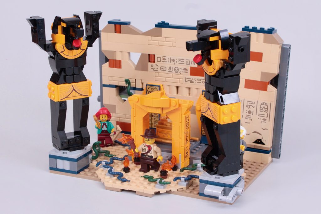 LEGO Indiana Jones 77013 Escape from the Lost Tomb Johnny Thunder Adventurers 2 1024x683