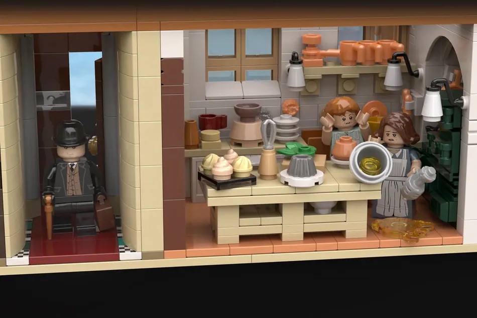 LEGO Ideas Downton Abbey Highclere Castle 10