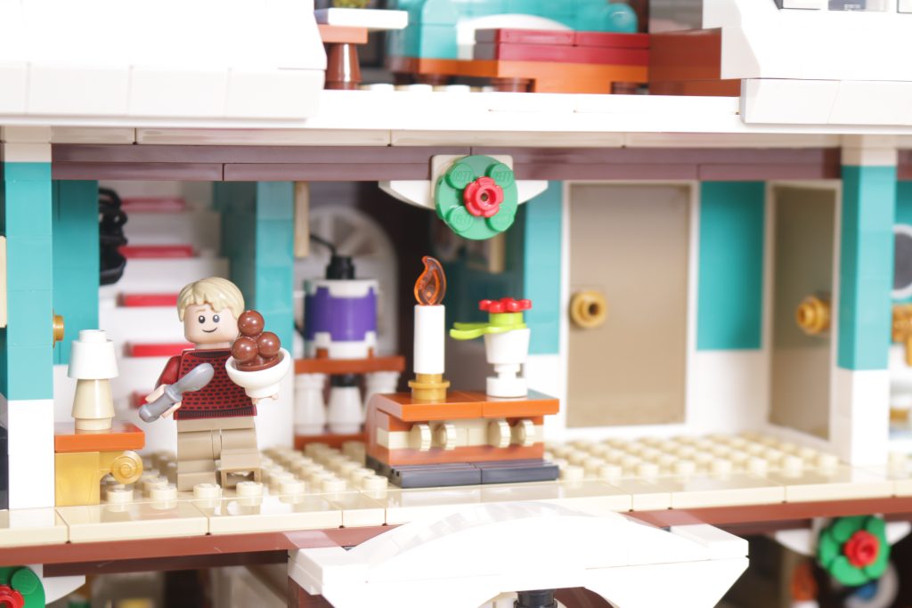 LEGO Ideas 21330 Home Alone review rebuild feature 5 1024x683